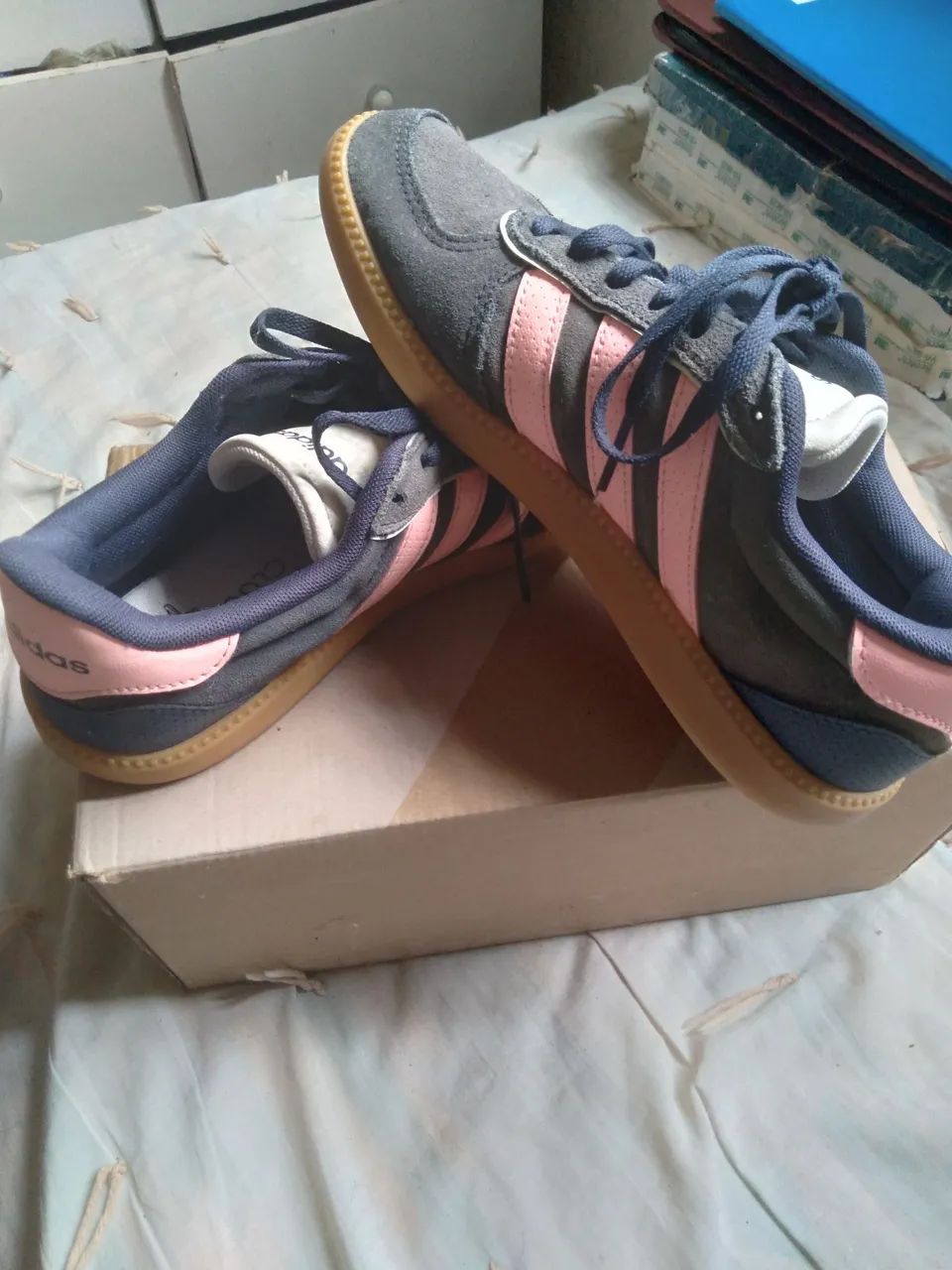Tênis adidas 