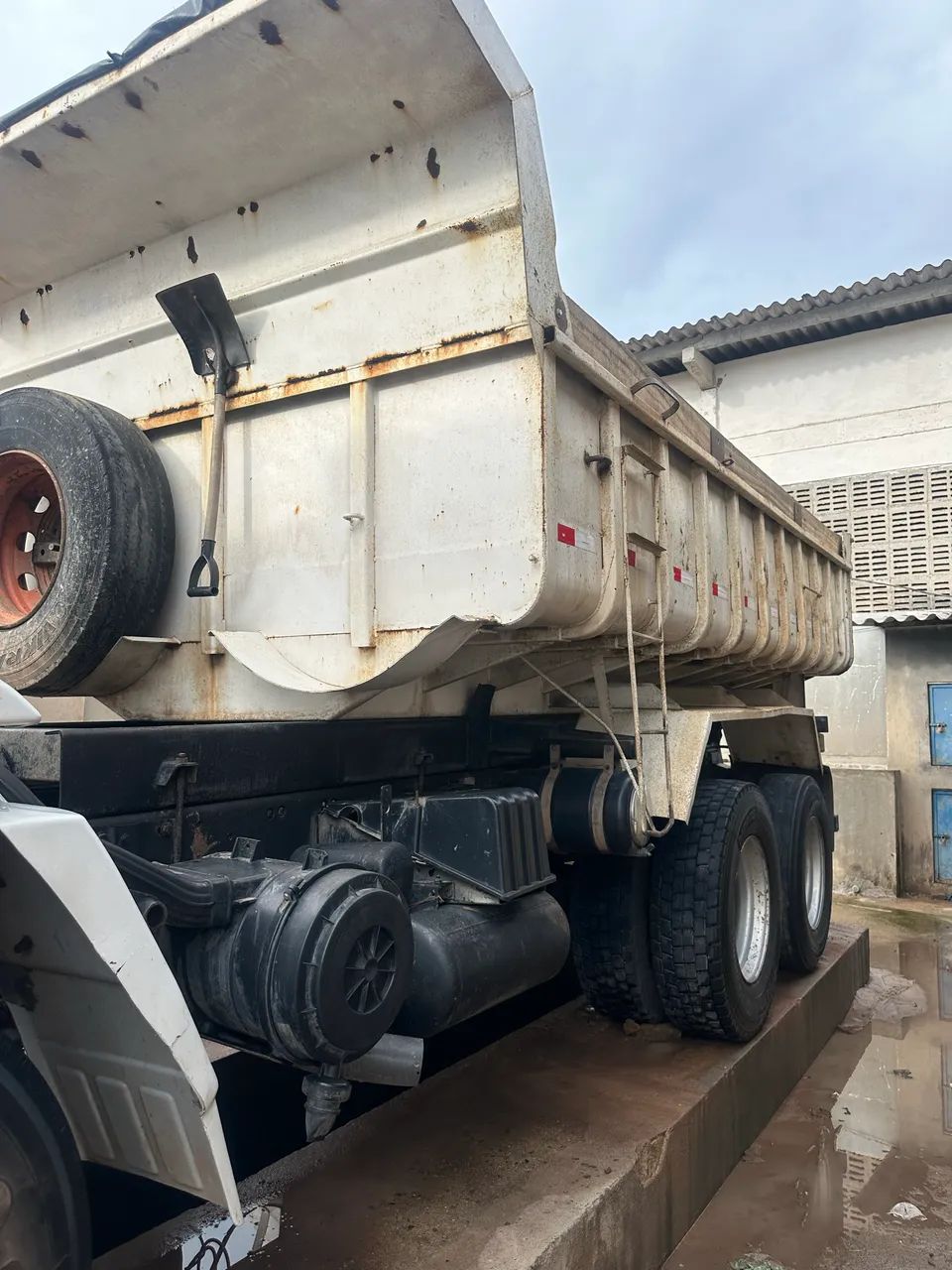 MB 1720 cacamba truck Mercedes  - Foto 4
