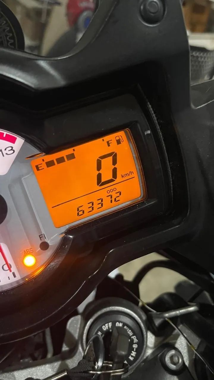 VENDE-SE - Kawasaki Versys 650 2013 2