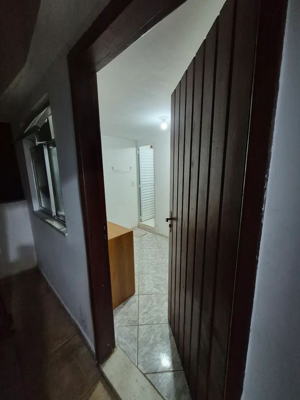 Quarto individual com banheiro independente  - Foto 5