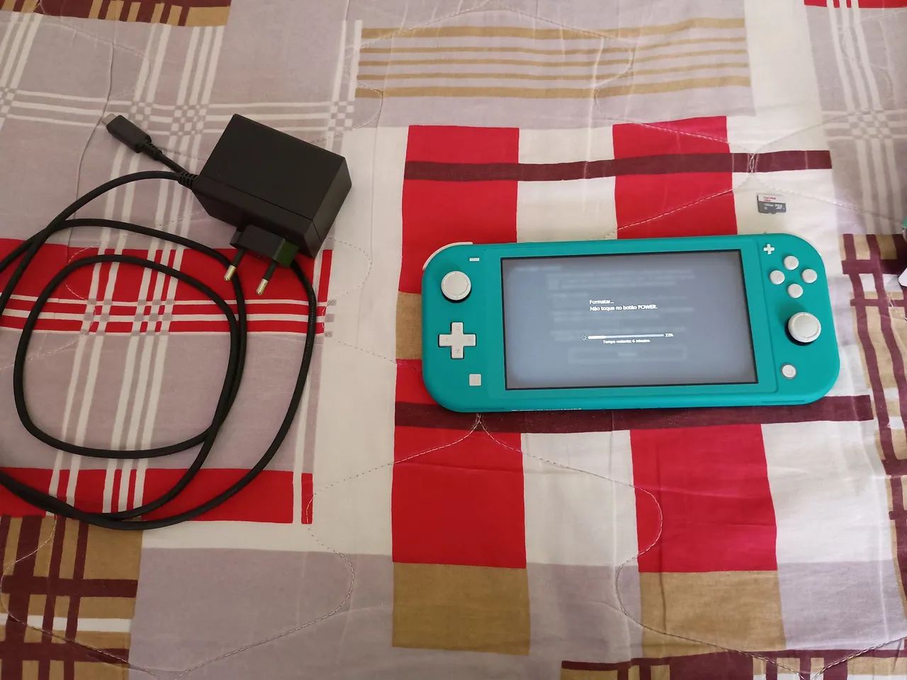 Nintendo Switch Lite azul turquesa bloqueado - Foto 3