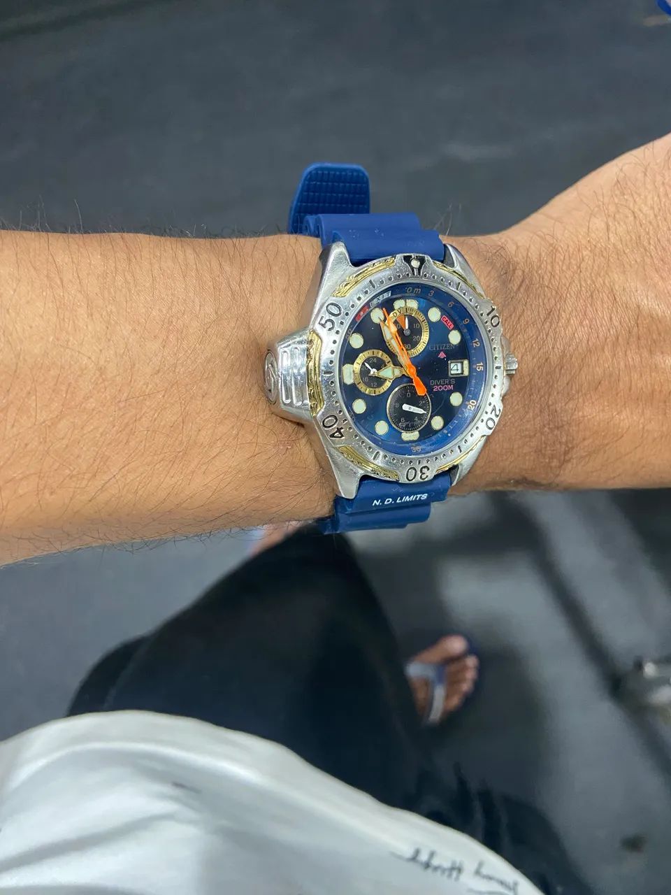 relógio citizen 3740 fundo azul - Foto 4