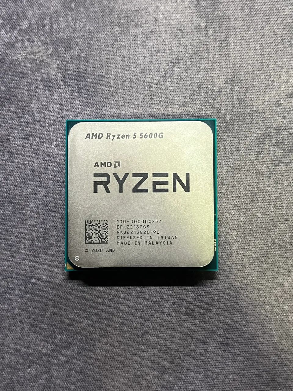 Ryzen 5 5600G + Cooler - Foto 2