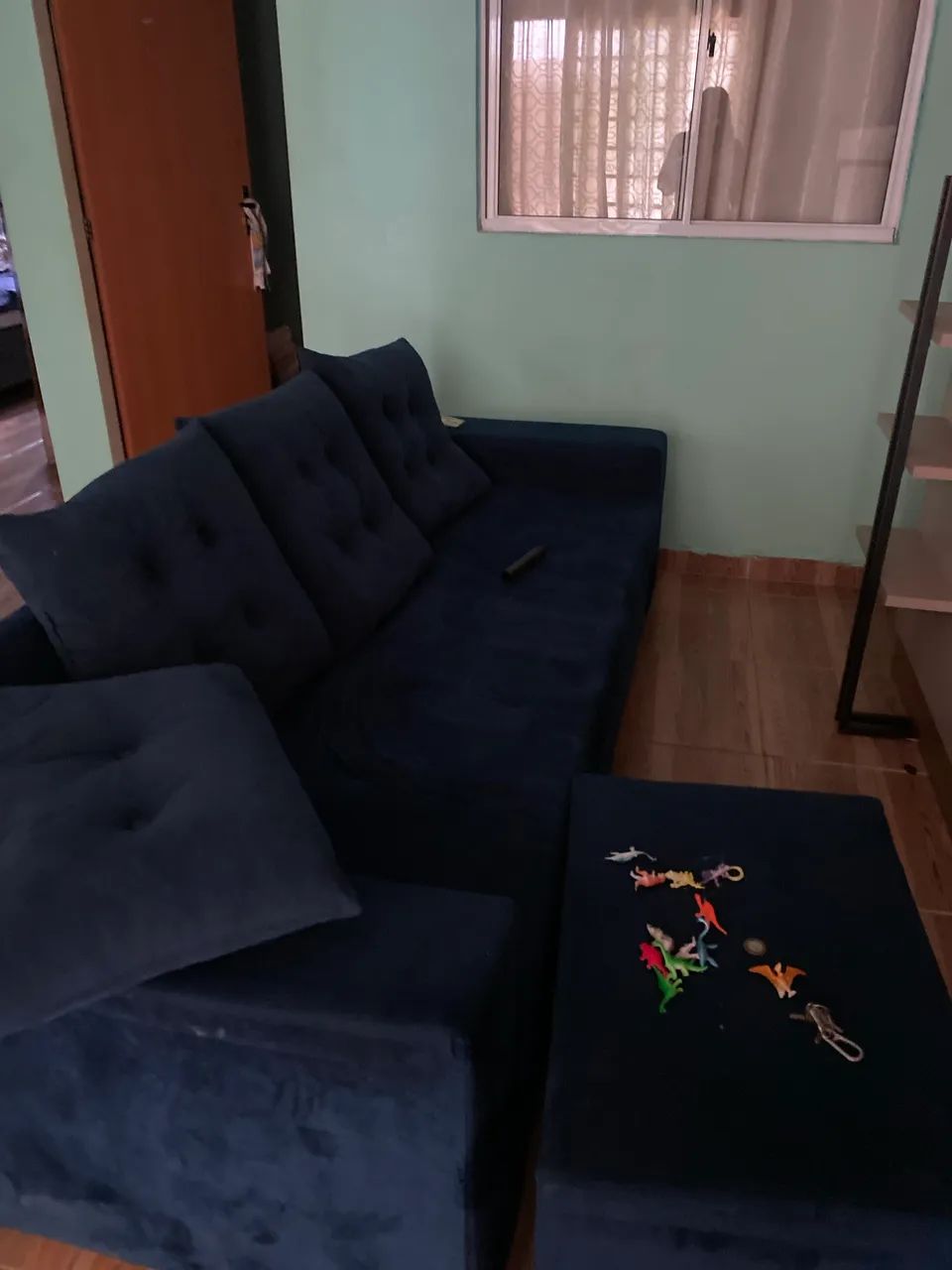 Vendo sofá confortável ( motivo irei mudar de cidade)65576095367297120