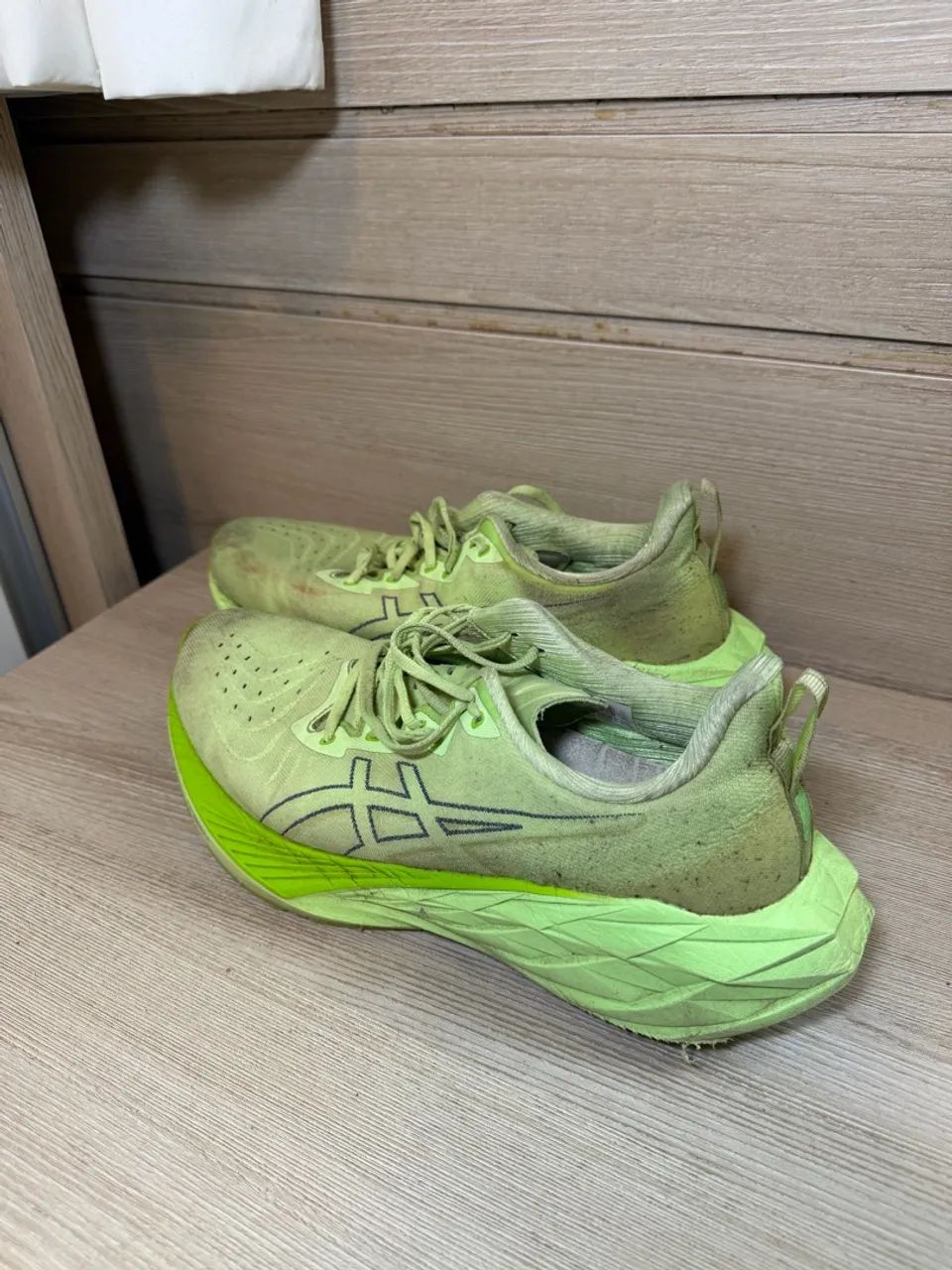 Tênis Asics Novablast 4
