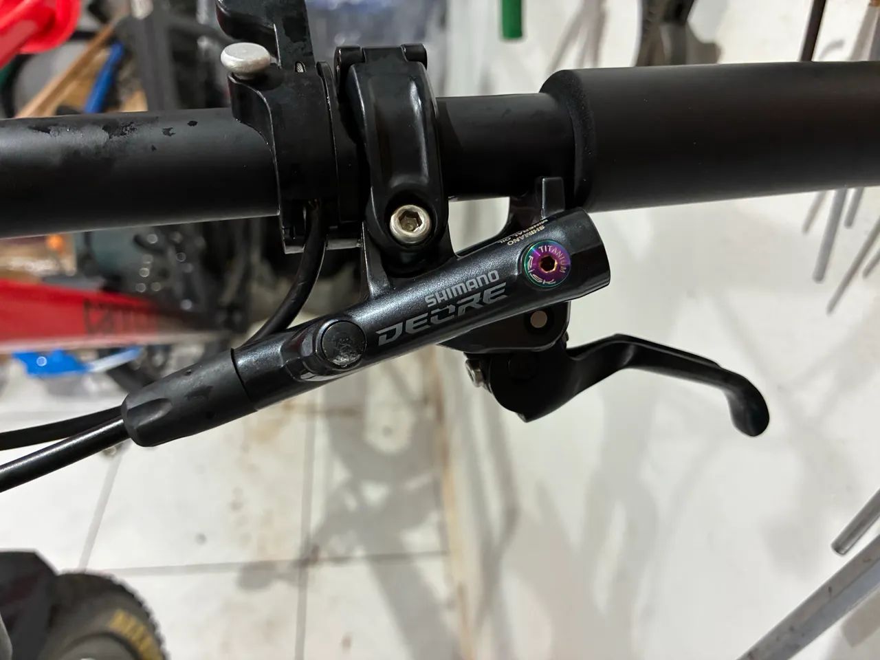 Freio Shimano Deore 4 pistões