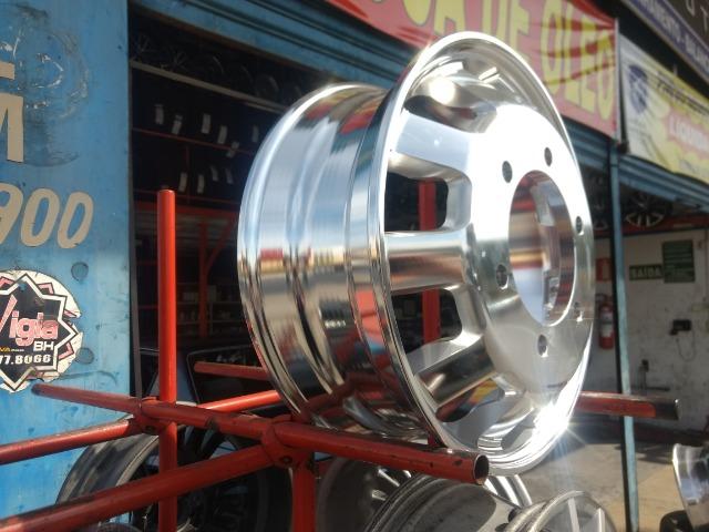 Roda de Alumínio Italspeed para caminhão 3/4 6 furos Speedline aro 17,5 x 6,00 barato
