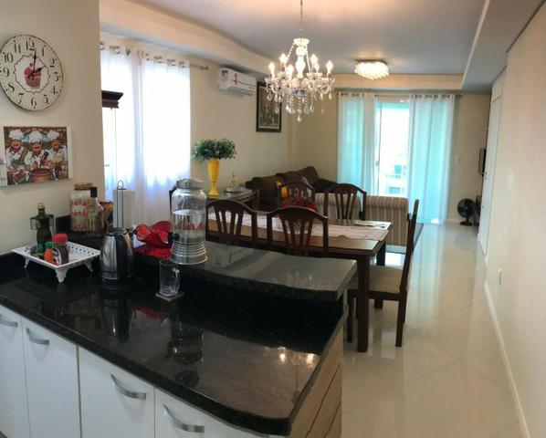 Mobiliado, no coração de Meia Praia, Prox Bradesco, Mc Donalds, Mercados e a 250 mt do Mar - Foto 9