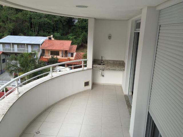 Apartamento de 02 dormitorios, com ampla sacada -Saco Grande - Foto 9