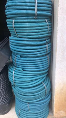Vendo: rolo de conduíte, balde, masseira e etc. leia o anúncio! - Foto 6