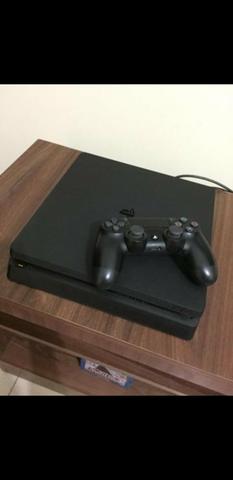 PlayStation 4 slim 1TB