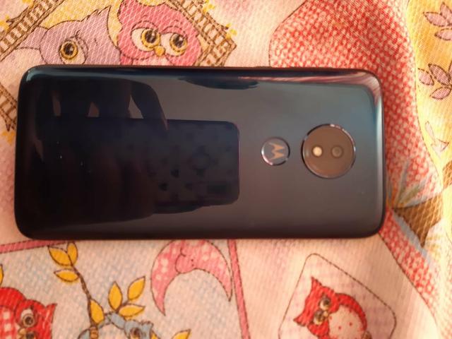 Vendo Motorola G7 Power Tela trincada funcionando perfeitamente - Foto 2