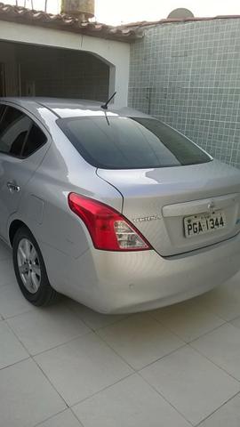 Nissan Versa SL 1.6 16v Flex 2013/2014 - Foto 5
