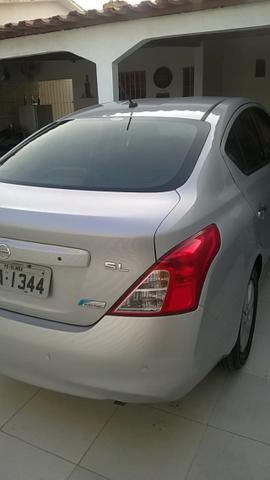 Nissan Versa SL 1.6 16v Flex 2013/2014 - Foto 8