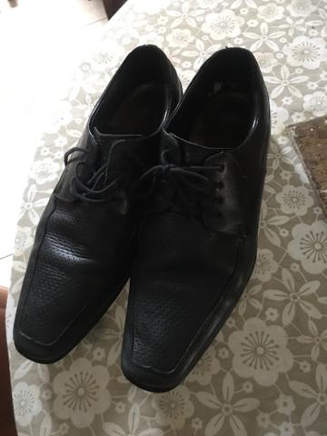 Sapatos sociais de couro legítimo 40