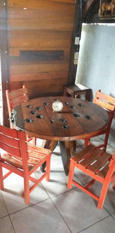 Móveis rústicos