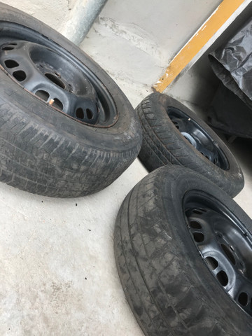 Roda + pneu 175/70/13 R$ 99 - Foto 2