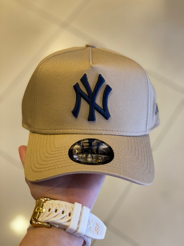 Bonés New era