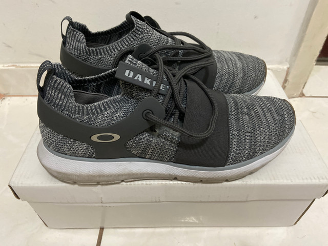 oakley jupiter tenis