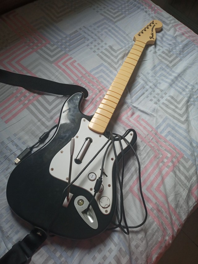 Guitarra Fender Stratocaster Xbox 360 e pc