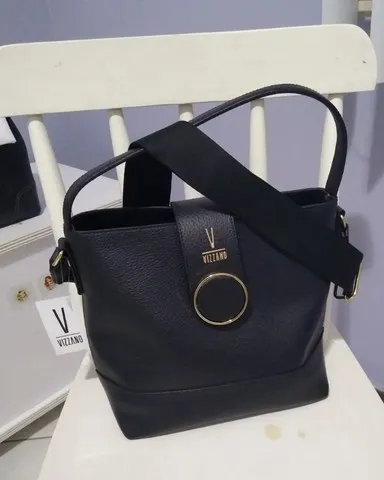 Bolsa de mão e de lado NOVA