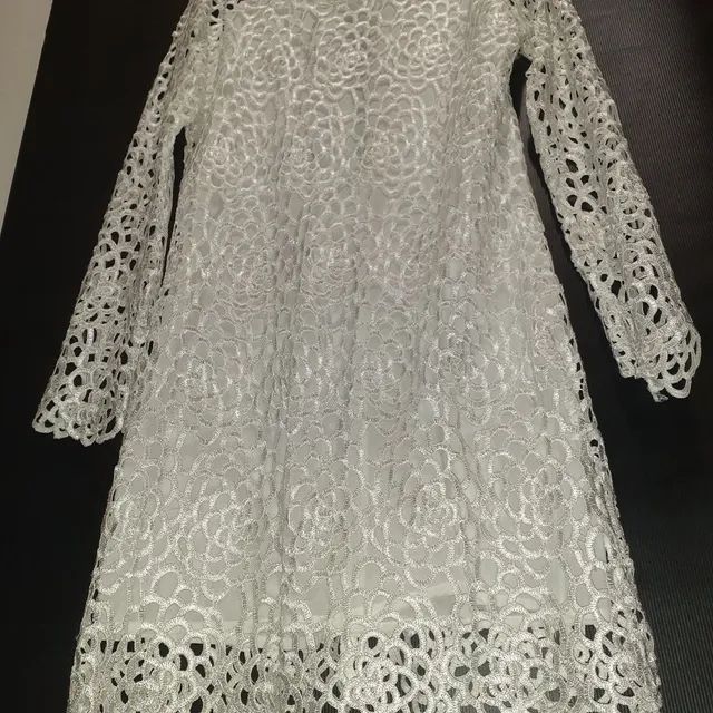 Vestido Renda Guipir veste M Lindo - Foto 4
