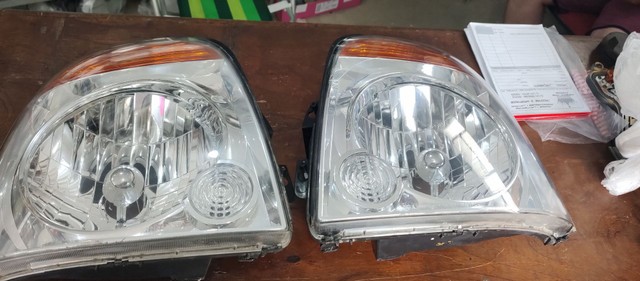 Farol Hyundai HR 2006 2012 cromado - Foto 5