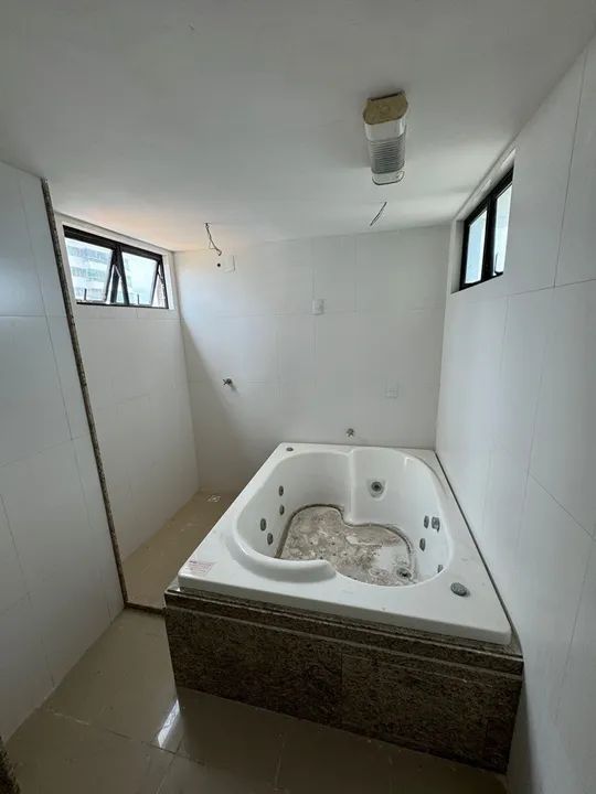 Oportunidade única com quase 370 metros com 5 suítes no Alto da Candelaria  - Foto 4