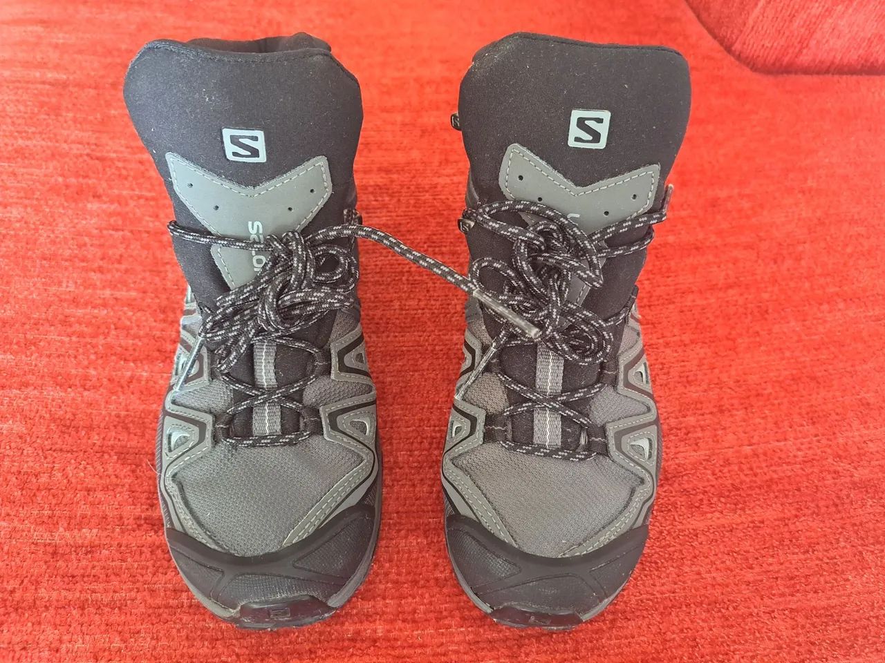 Botas de Trilha Salomon - Tamanho 34/35