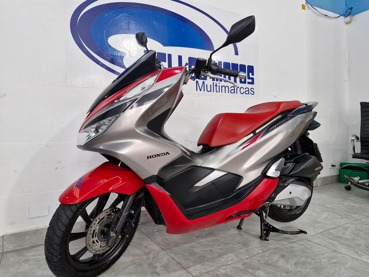 Honda pcx 150 2019 Sport aceito cartão  12 x 18 x 21x 1.8% Am aceito moto fin 48x de - Foto 4