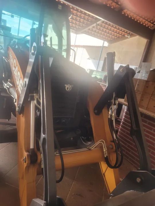 ALUGA-SE RETROESCAVADEIRA CASE 580N 0KM  - Foto 5