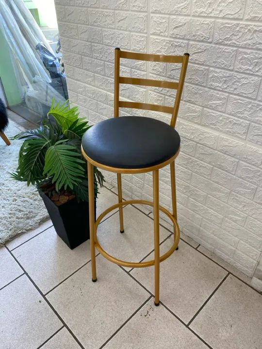 Banqueta Dourada para Loja ou Casa