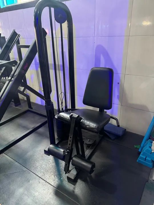 Cadeira Extensora - Academia - Foto 2