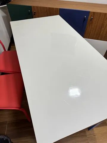  Mesa retangular  toda em compensado, tampo em fórmica 70x1,35 excelente - Foto 5