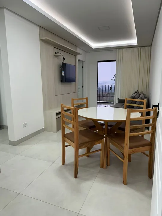 ALUGA-SE LOFT + todo mobiliado, NOVO