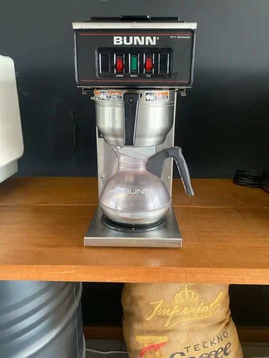 Máquina para café coado Bunn VP 17 