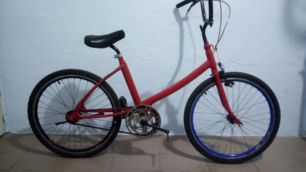 Bicicleta caloi POP vermelha aro 20