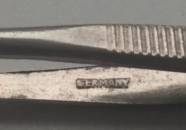 Antigo Kit De Escova, Tesoura, Pinça E Lixa Germany - Foto 3