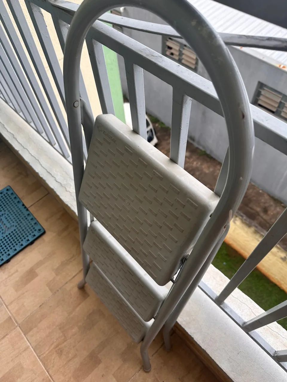 Escada Porte Pequeno - Foto 2