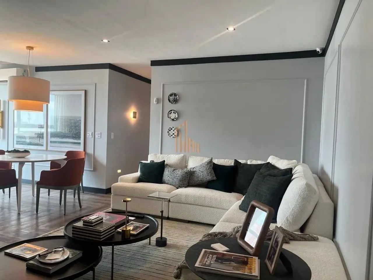 Apartamento para aluguel na Batista Campos com 3 quartos, 1 suíte e 2 vagas.