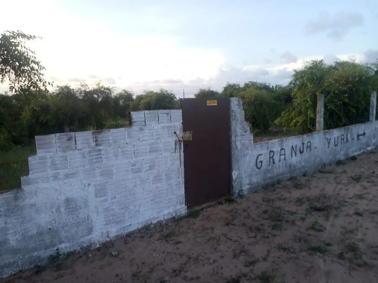 Vendo um terreno