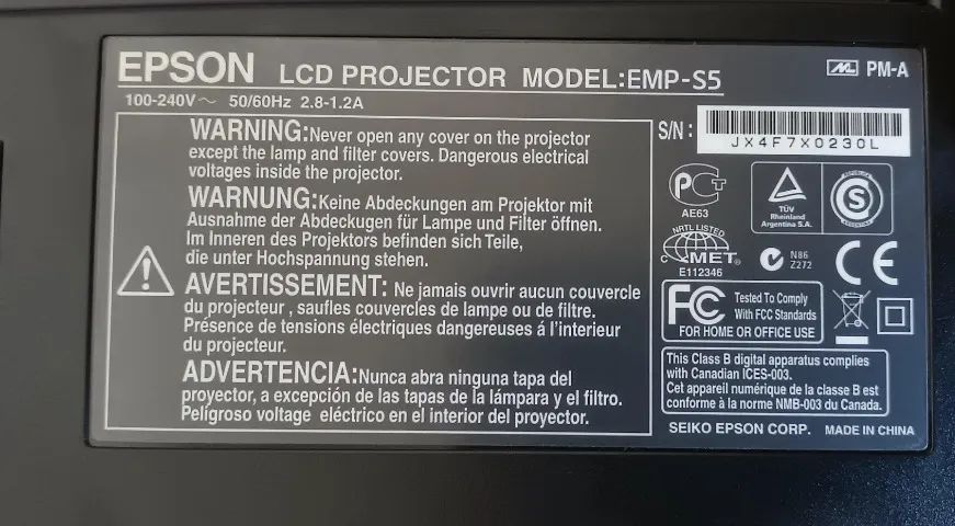 Epson S5 Projetor com Defeito Apenas Para Peça Preto (Usado)64595549164929123
