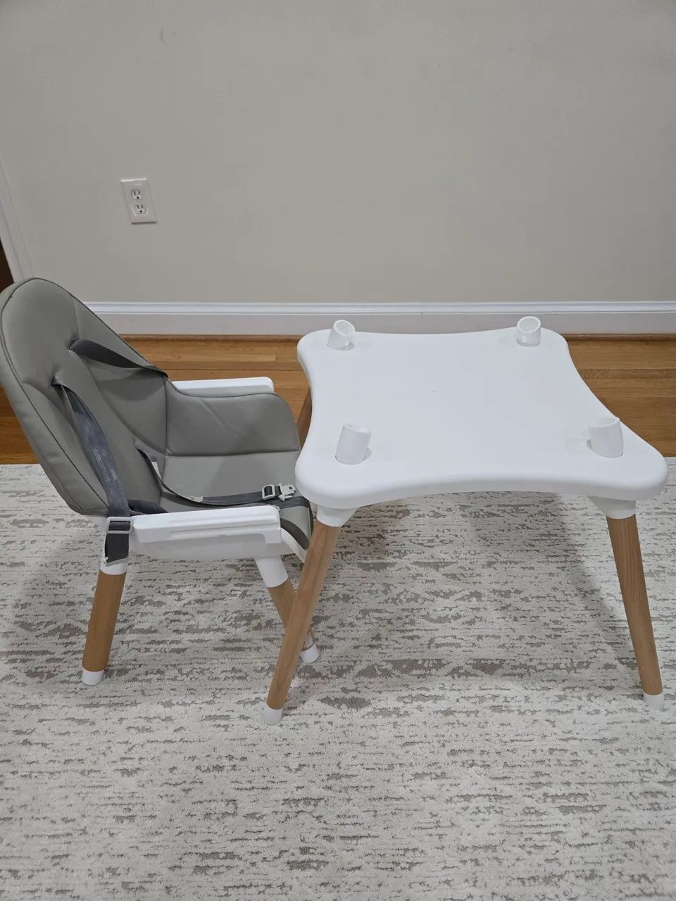 Cadeira de Refeição com Mesa Acoplada - Foto 5