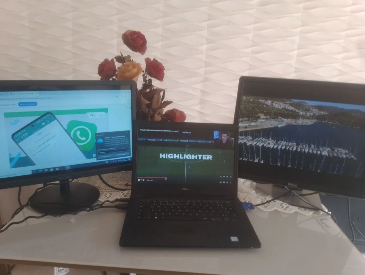 notebook Dell com dois monitores  extendidos para melhorar seu desempenho no trabalho - Foto 2