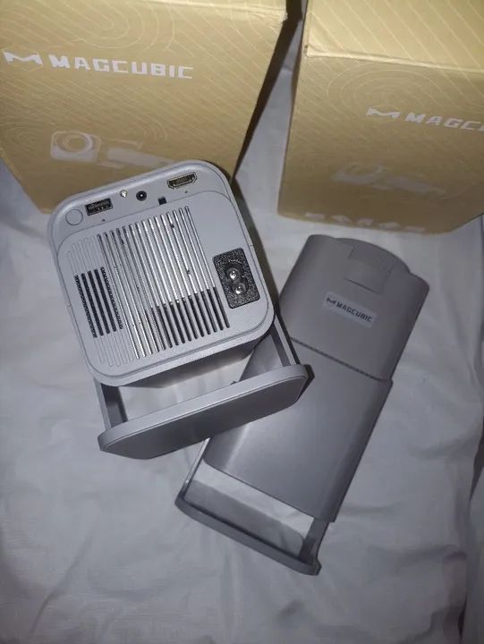 MAGICUBIC PROJETOR HY320 390ANSI 1080P ANDROID 11 - Foto 2