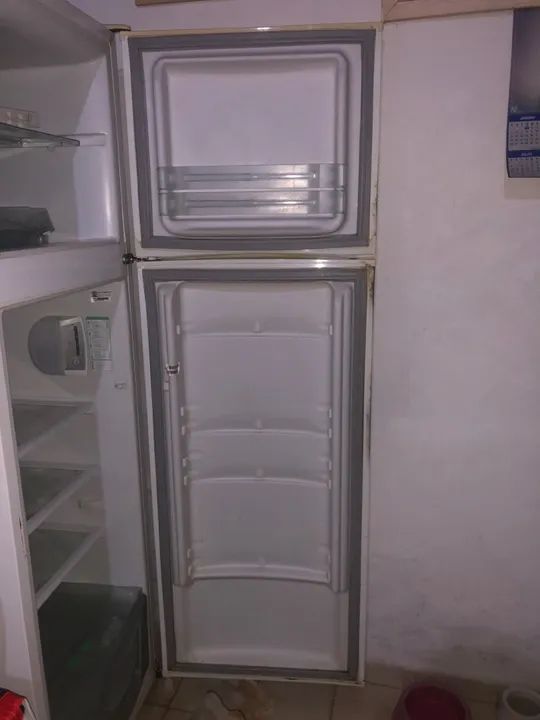 Geladeira cônsul CRM33 frost free 263L - Foto 3