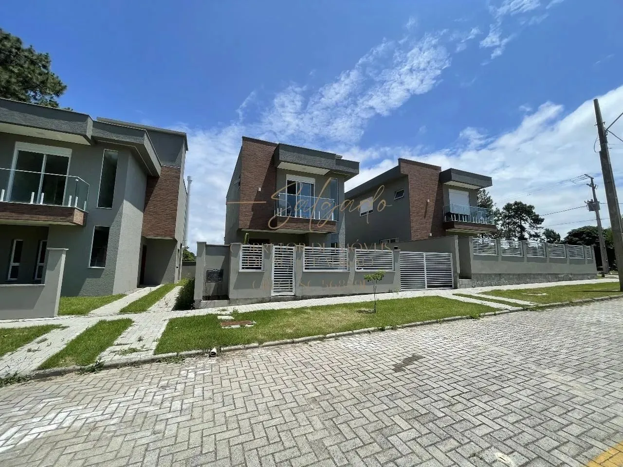 Sobrado para Venda em Florianópolis, São João do Rio Vermelho, 3 dormitórios, 1 suíte, 3 b