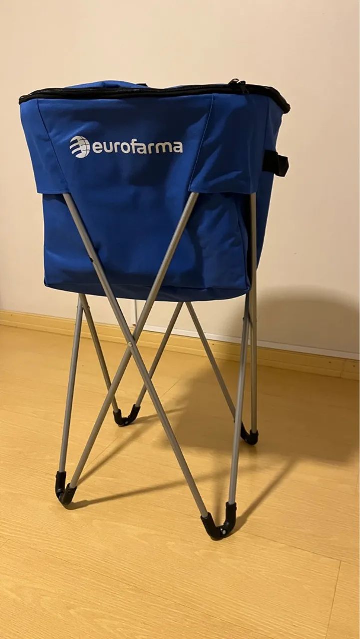 Bolsa térmica dobrável com suporte (Cooler) 62 Litros - Foto 2