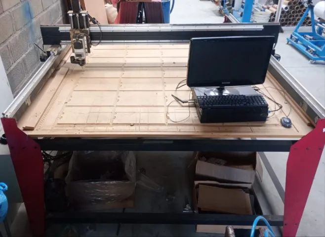 ROUTER CNC SEMINOVA 2000MM X 1500MM MOTOR SPINDLE 3CV - Foto 2