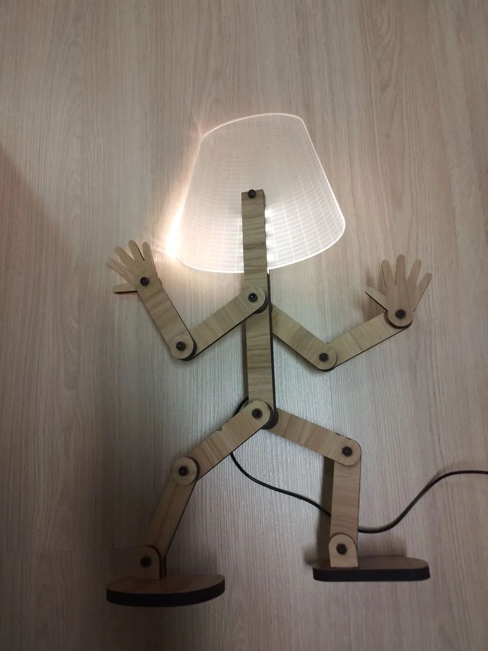 Luminaria de mesa articulada - Foto 2